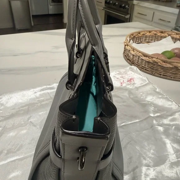 Elegant Gray Leather Satchel - Picture 2 of 7